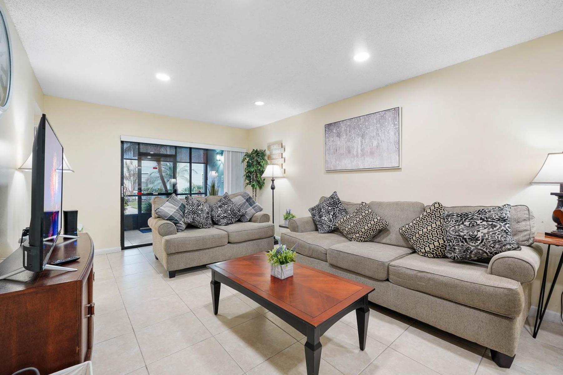 3608 Vacational 1st Floor